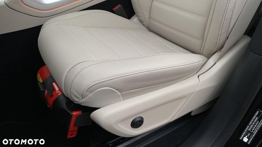 Mercedes-Benz GLS - 13