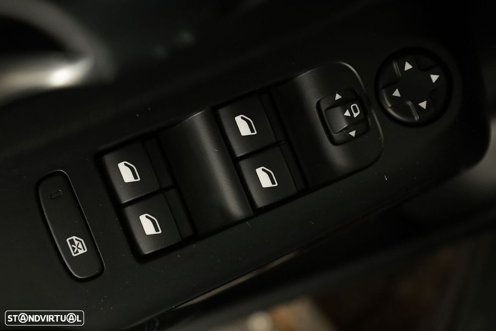 Citroën C5 Aircross 1.6 Hybrid Plus e-EAT8 - 21