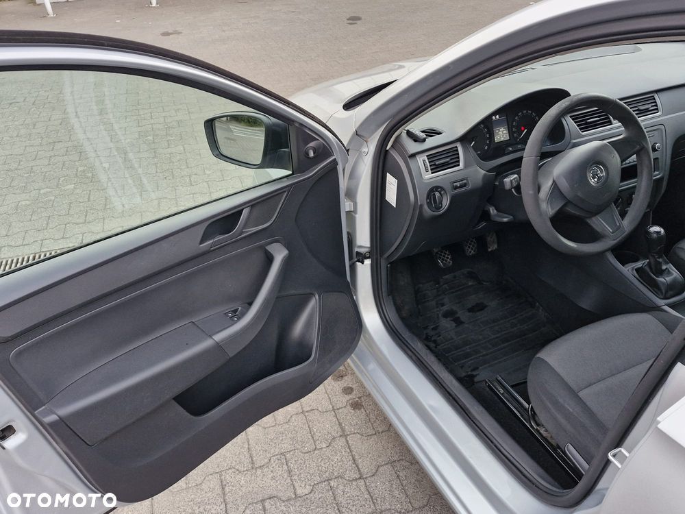 Skoda RAPID 1.6 TDI DPF Active Max - 18