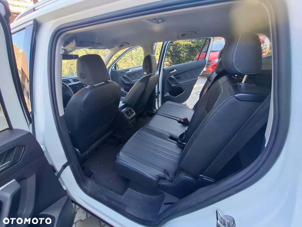 Volkswagen Tiguan Allspace - 11