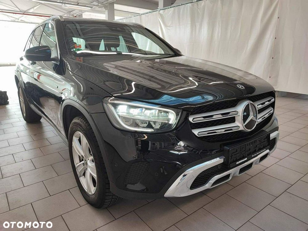 Mercedes-Benz GLC 300 e PHEV 4-Matic Avantgarde - 2