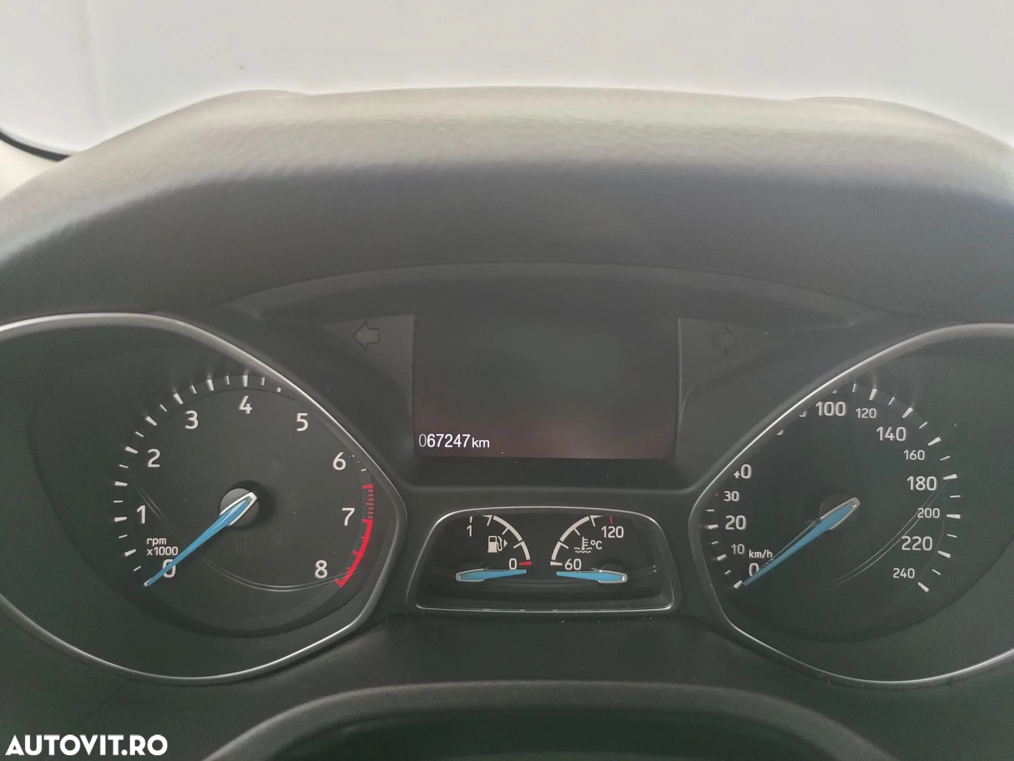 Ford Focus 1.5 Ecoboost Titanium - 16