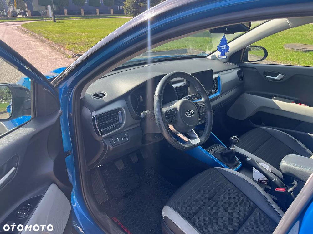 Kia Stonic 1.2 L Business Line - 6