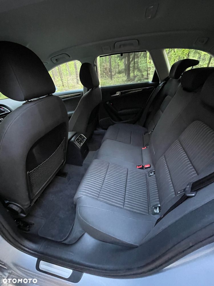 Audi A4 Avant - 16