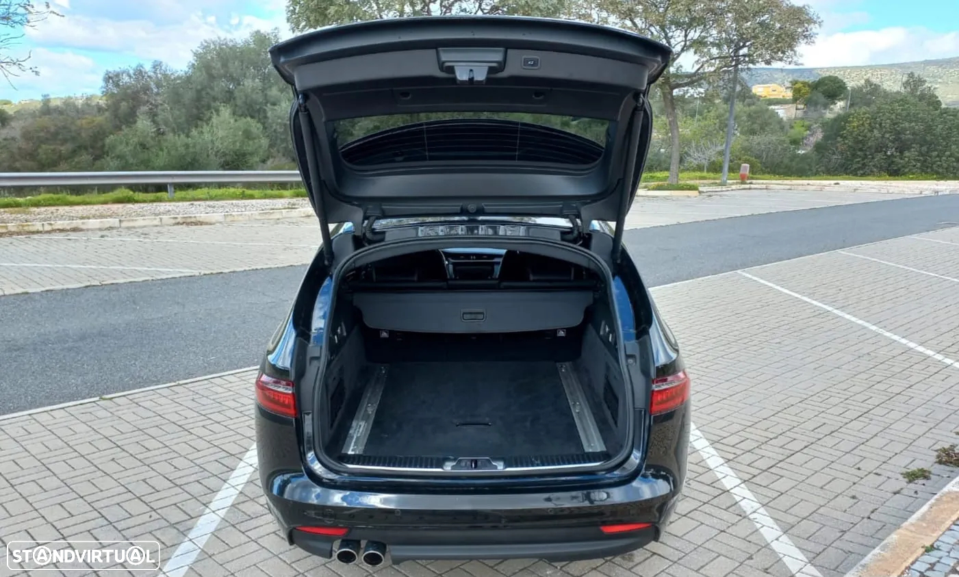 Jaguar XF Sportbrake 2.0 D R-Sport AWD Aut. - 4