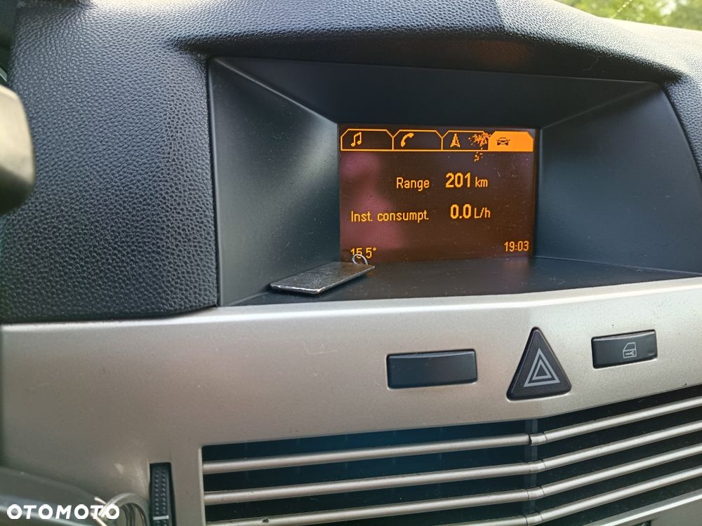 Opel Astra - 8