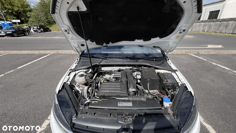 Volkswagen Golf 1.4 TSI BMT Comfortline - 25