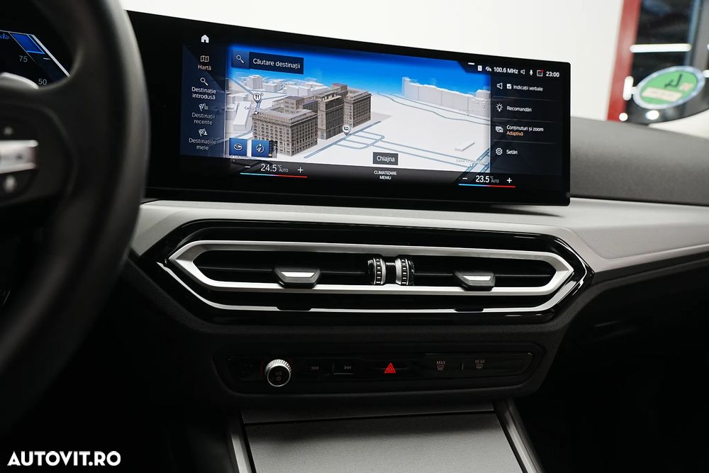 BMW Seria 3 320d Touring xDrive Aut. - 37