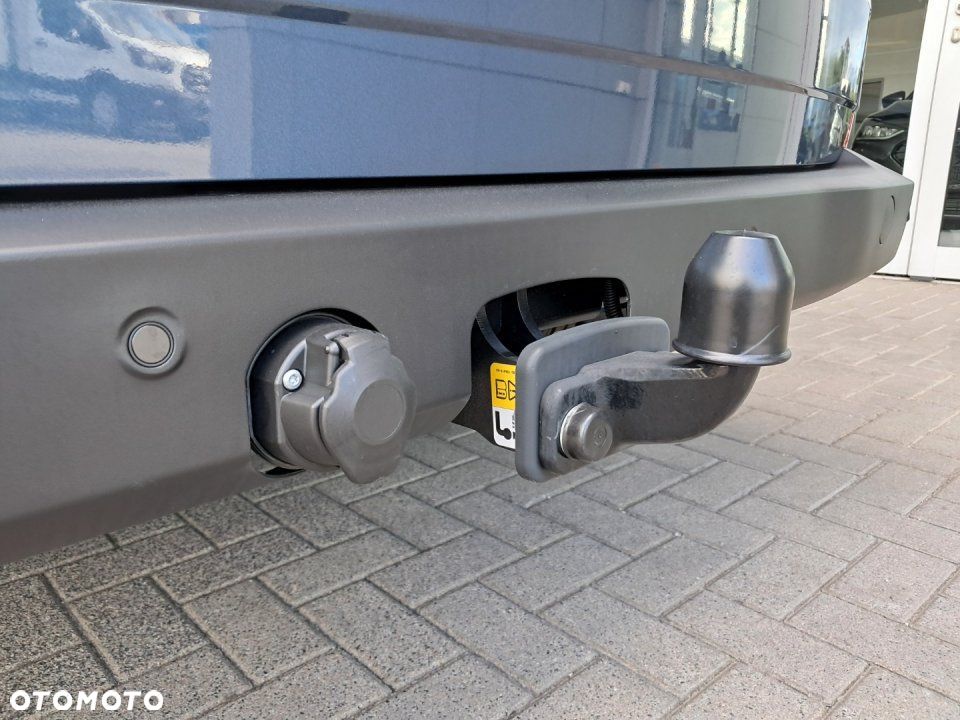 Ford Tourneo Custom - 24