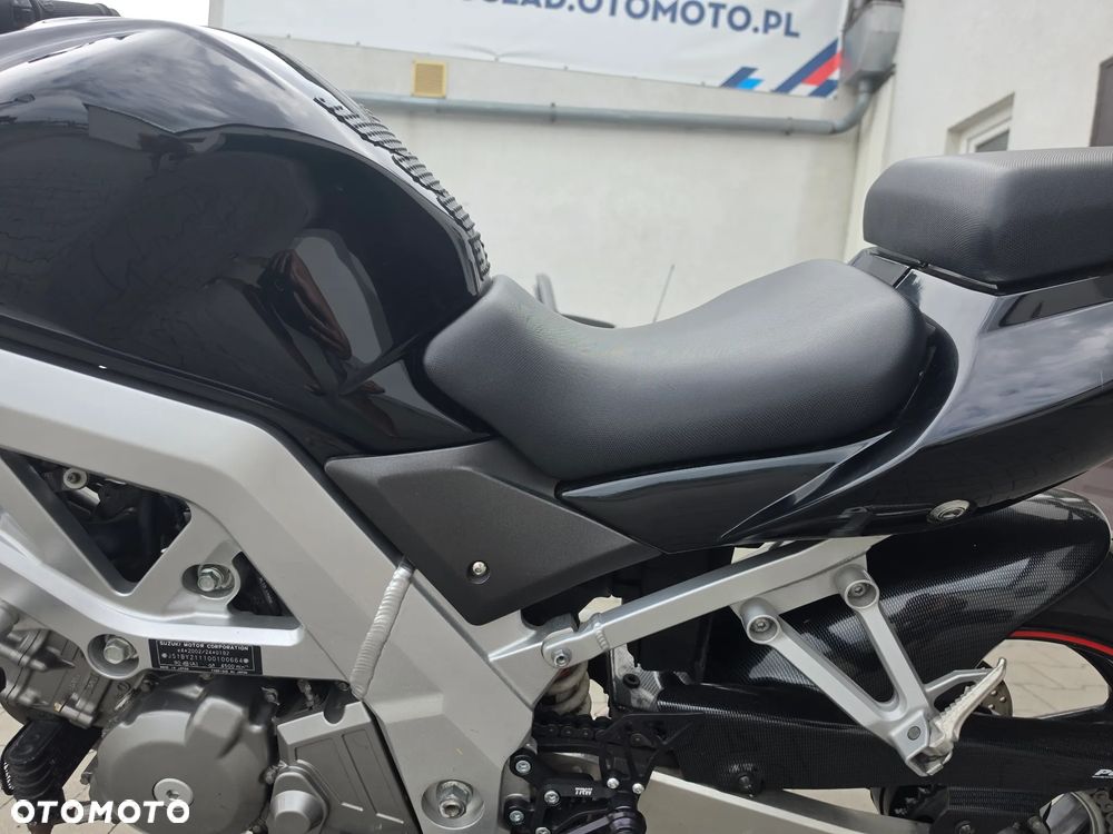 Suzuki SV - 12