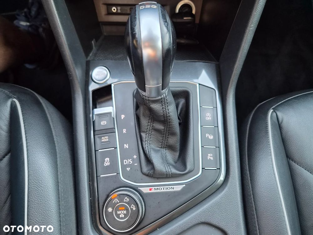Volkswagen Tiguan 2.0 TDI SCR 4MotION DSG R-Line - 19