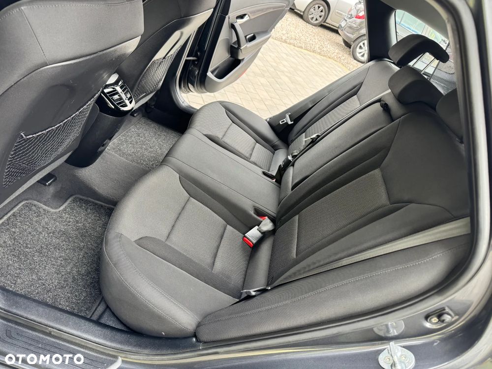 Hyundai i40 i40cw 1.6 Fifa World Cup Edition - 29