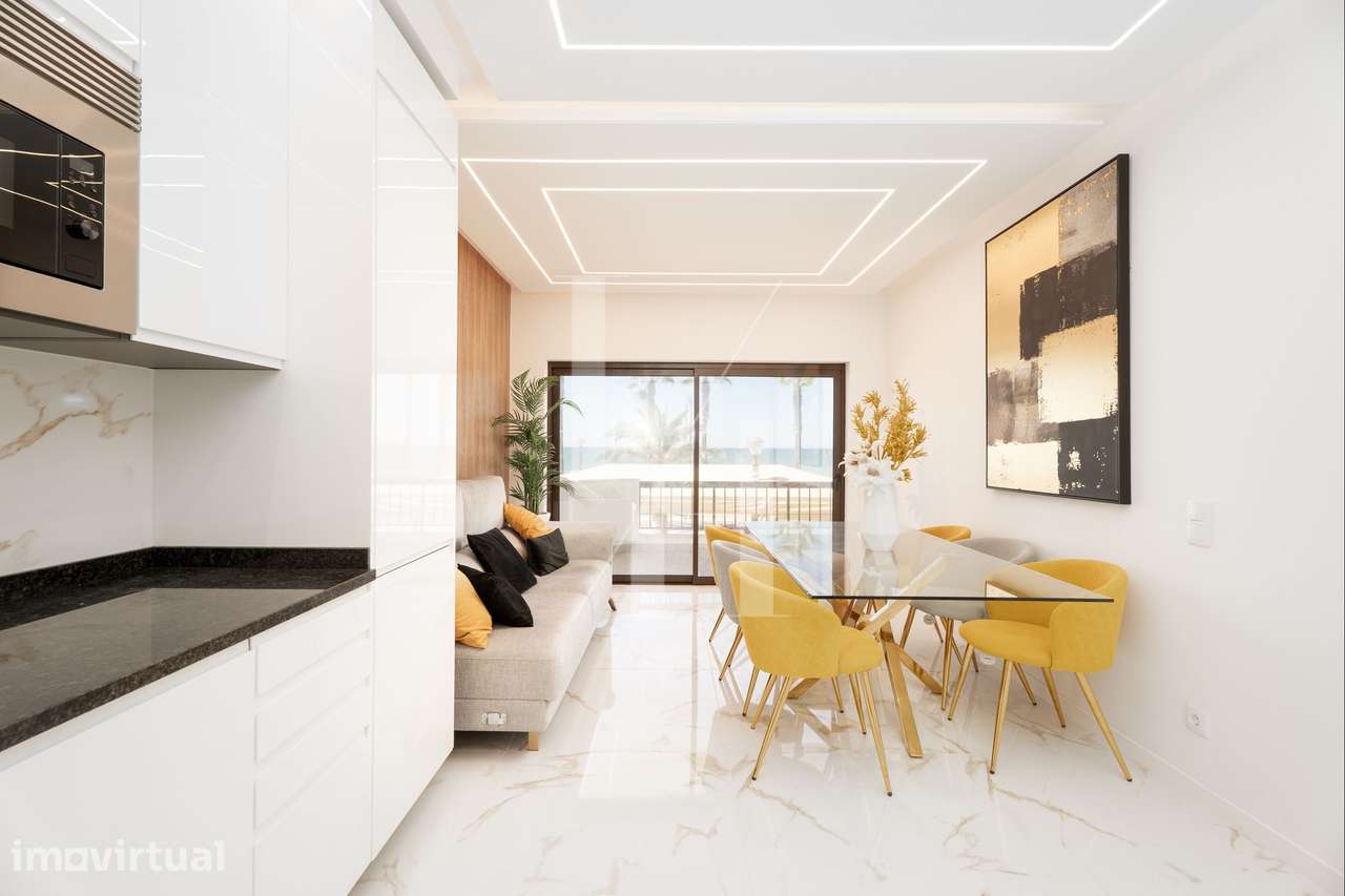 T2+1 renovado com garagem e vista mar, Quarteira - Grande imagem: 4/30