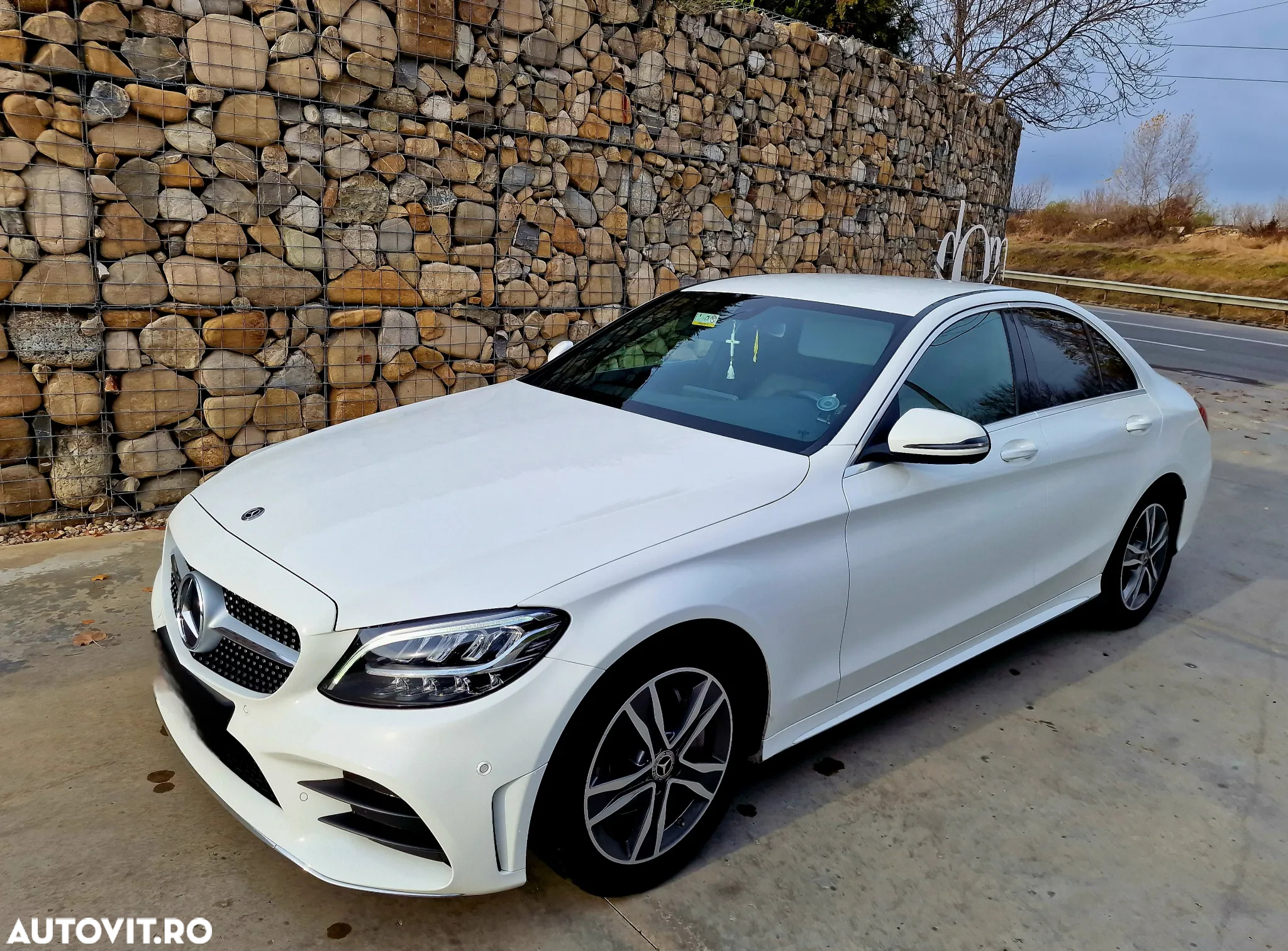 Mercedes-Benz C 220 d 9G-TRONIC AMG Line - 4