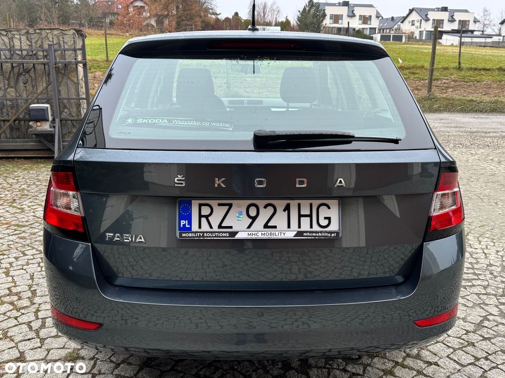 Skoda Fabia 1.0 TSI Ambition Plus - 9