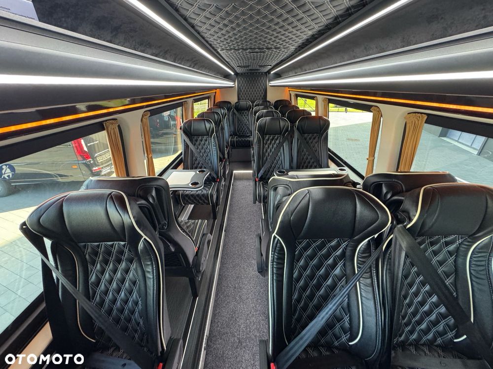 Mercedes-Benz SPRINTER 519 CDI 19+1+1 DUŻY BAGAŻNIK - 38