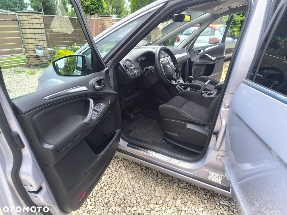 Ford S-Max - 9