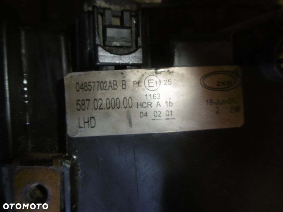 Lampa prawa Chrysler Voyager ZKW EUROPA - 3