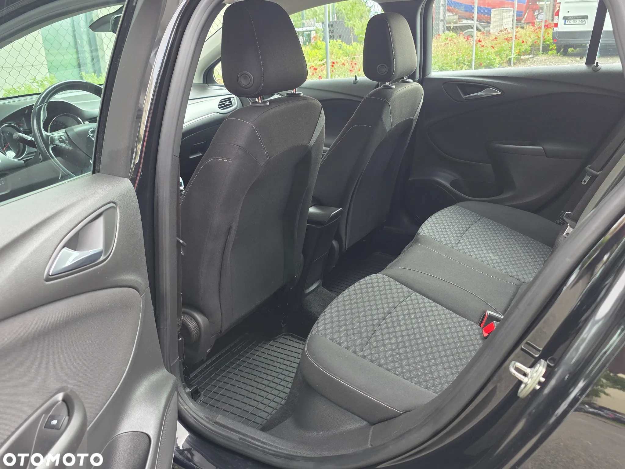 Opel Astra V 1.4 T Enjoy - 11