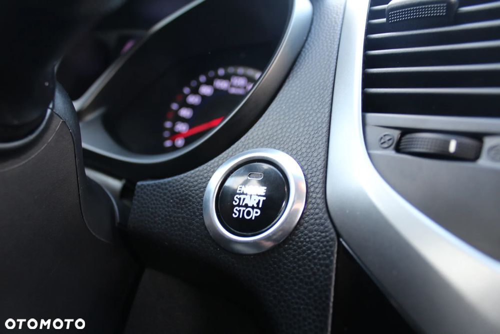 Hyundai ix20 1.6 blue YES Gold - 23