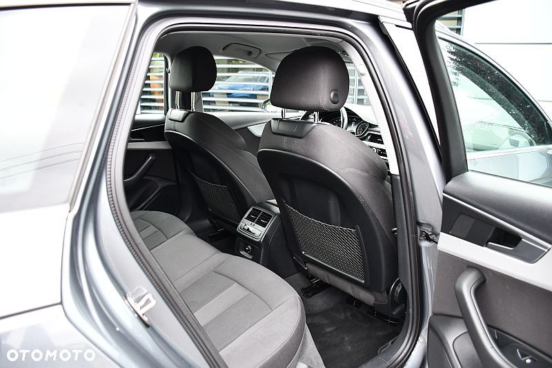 Audi A4 Avant 35 TFSI Sport S tronic - 20