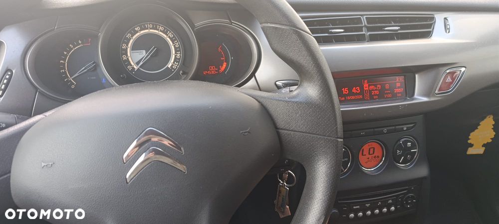 Citroën C3 1.2 PureTech Selection - 4