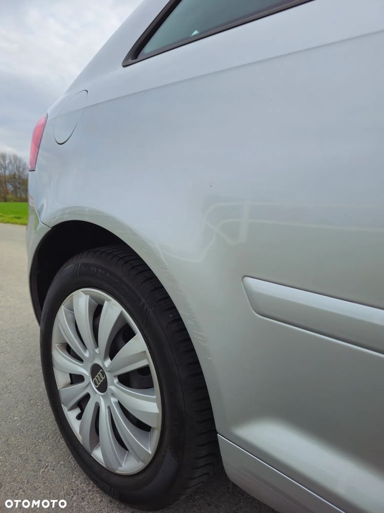 Audi A3 3-drzwiowe 1.6 TDI DPF Ambiente S tronic - 11