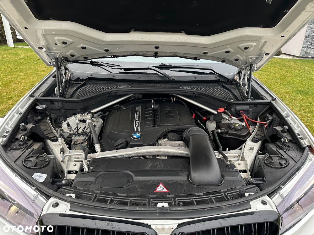 BMW X5 xDrive35i Edition Exclusive - 8