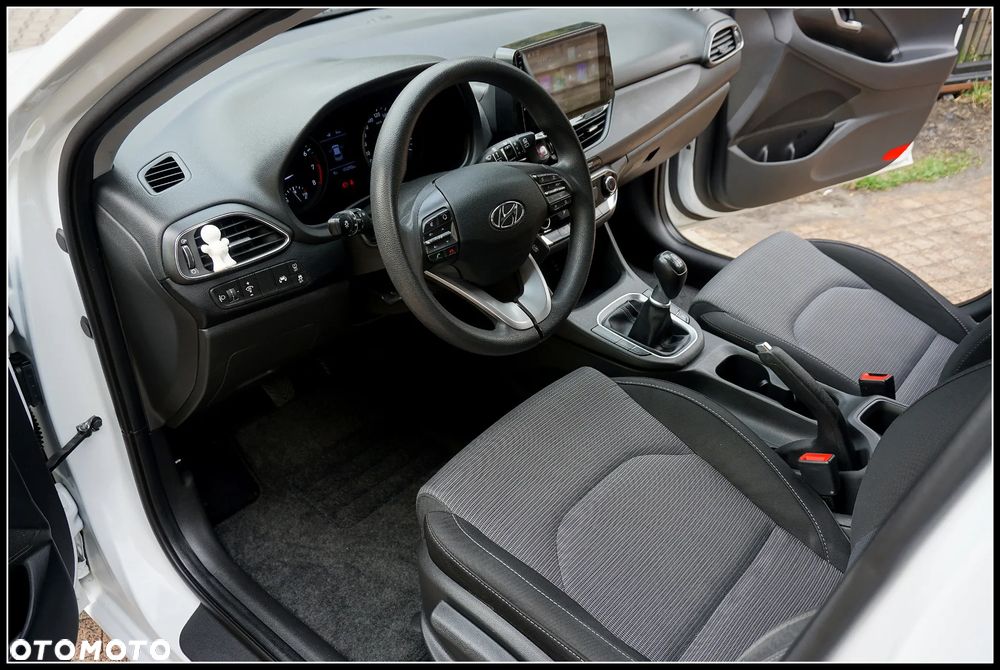 Hyundai i30 1.4 Fifa World Cup Edition - 9