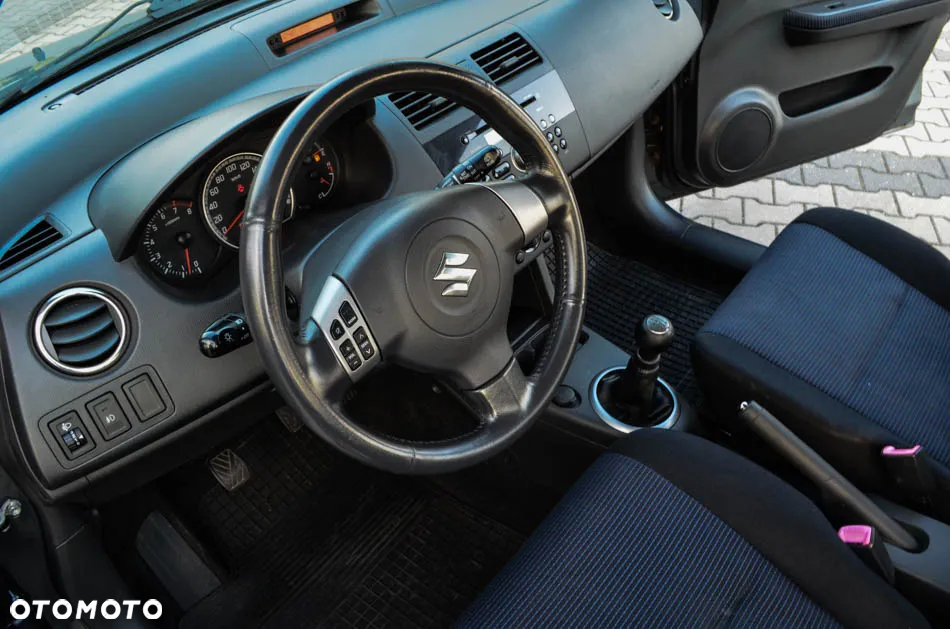 Suzuki Swift 1.3 4x4 Comfort - 31