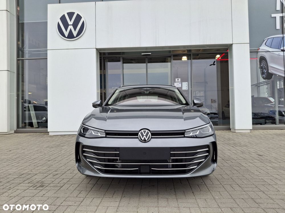 Volkswagen Passat - 2