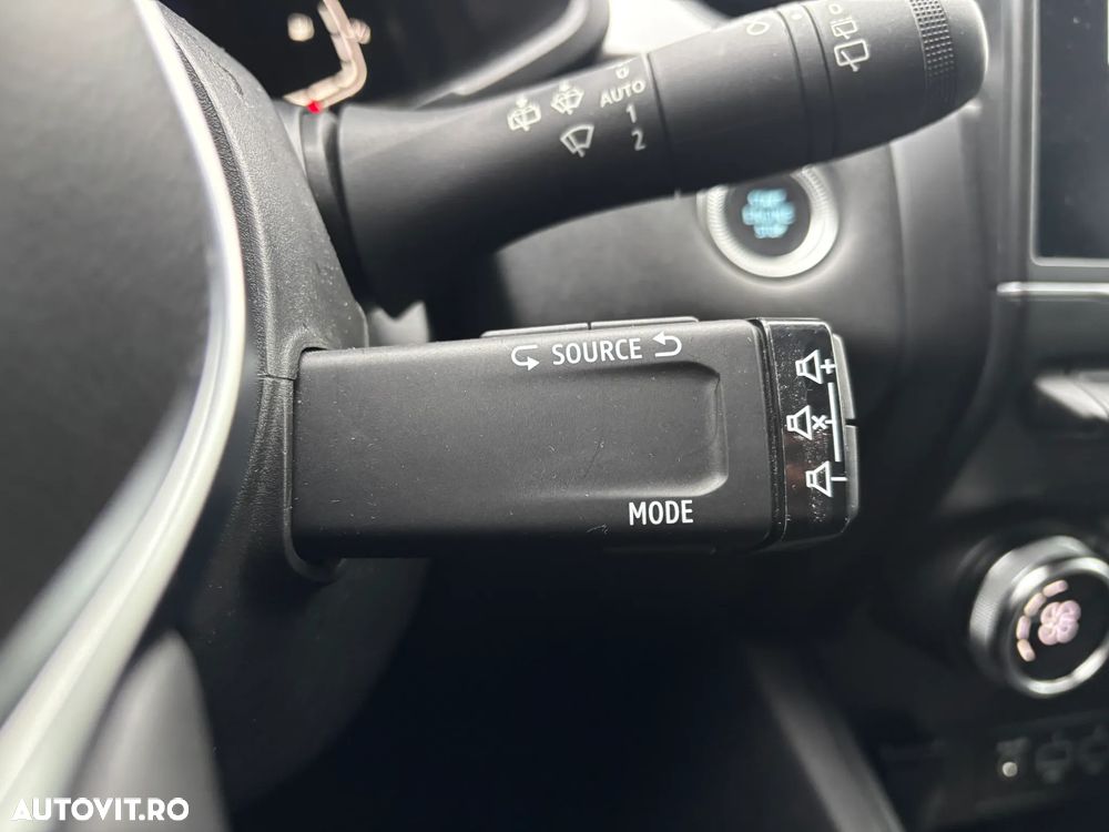 Renault Captur E-TECH Full 145 Techno - 28