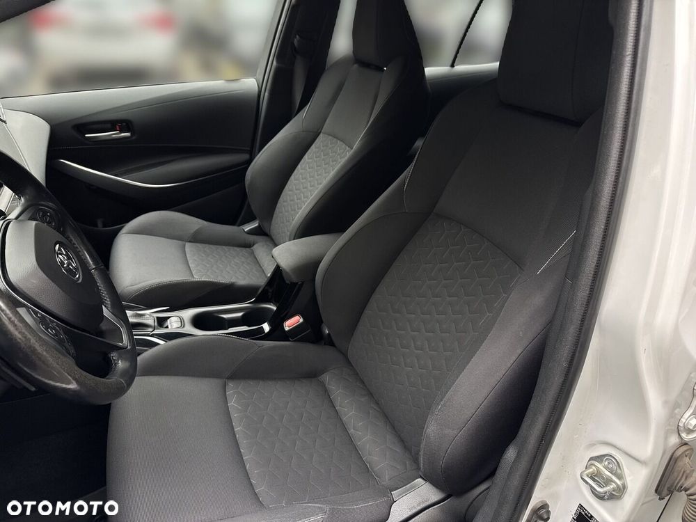 Toyota Corolla 2.0 Hybrid Comfort - 11
