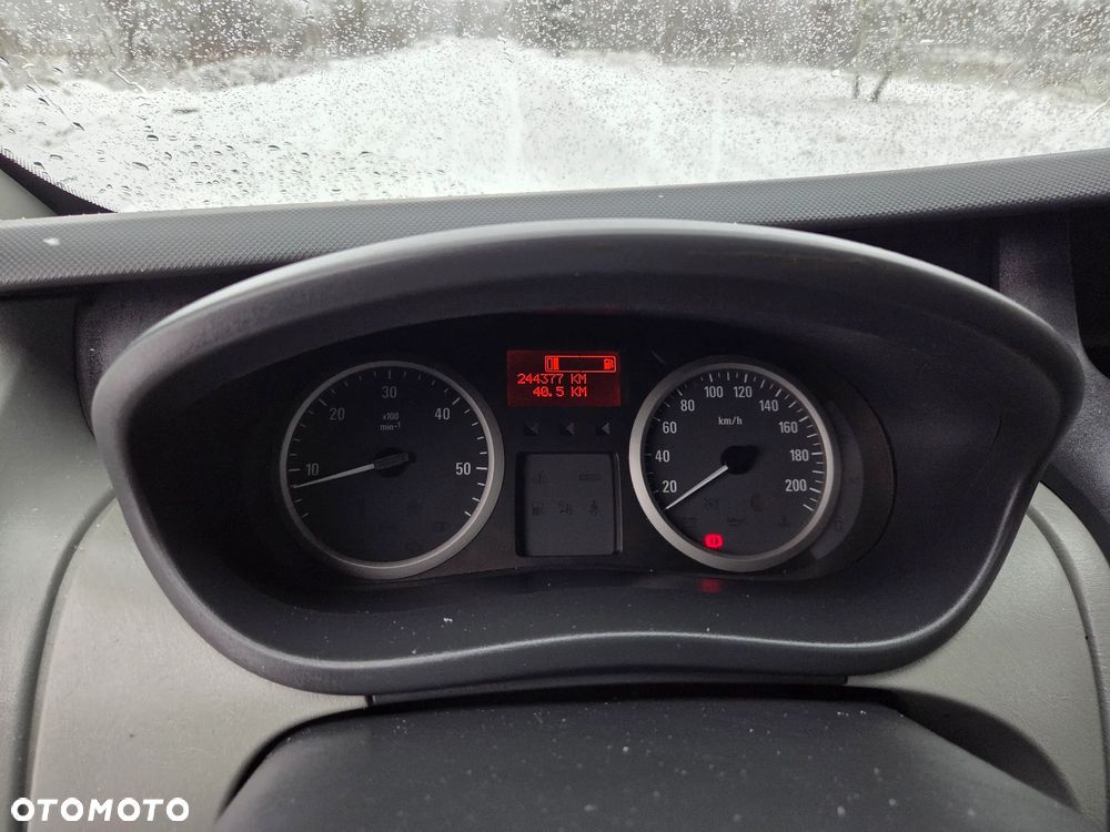 Opel Vivaro piękny nawigacja klima - 18