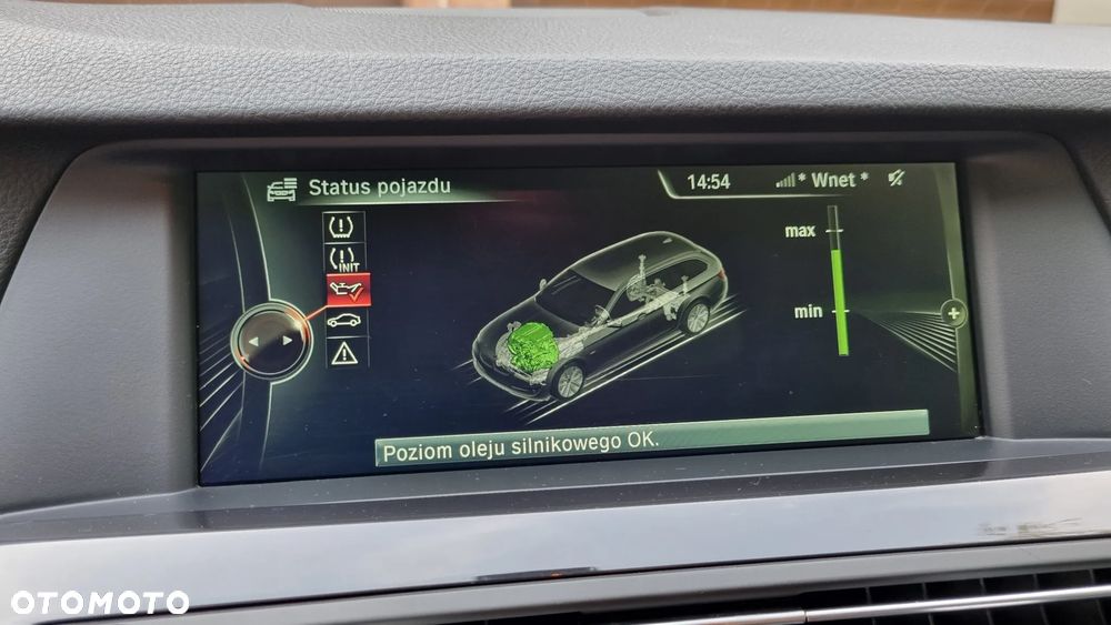 BMW Seria 5 525d - 28