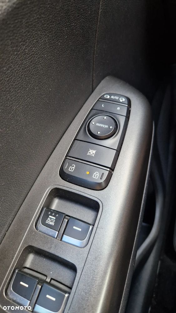 Kia Sportage 1.7 CRDI 2WD Attract - 17