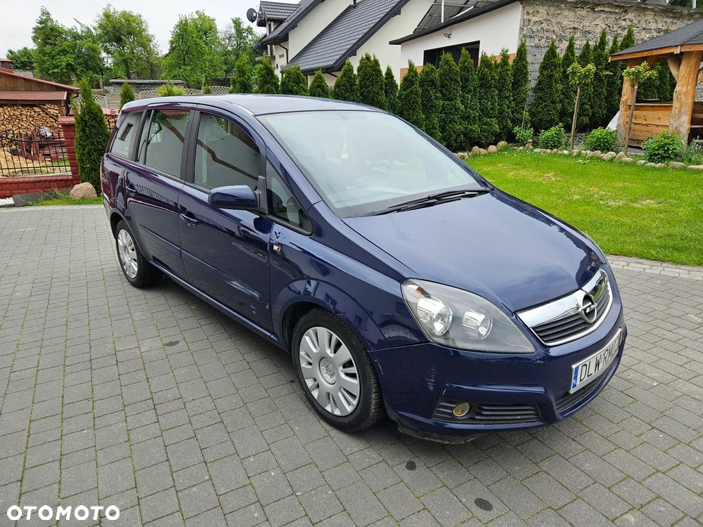 Opel Zafira - 1