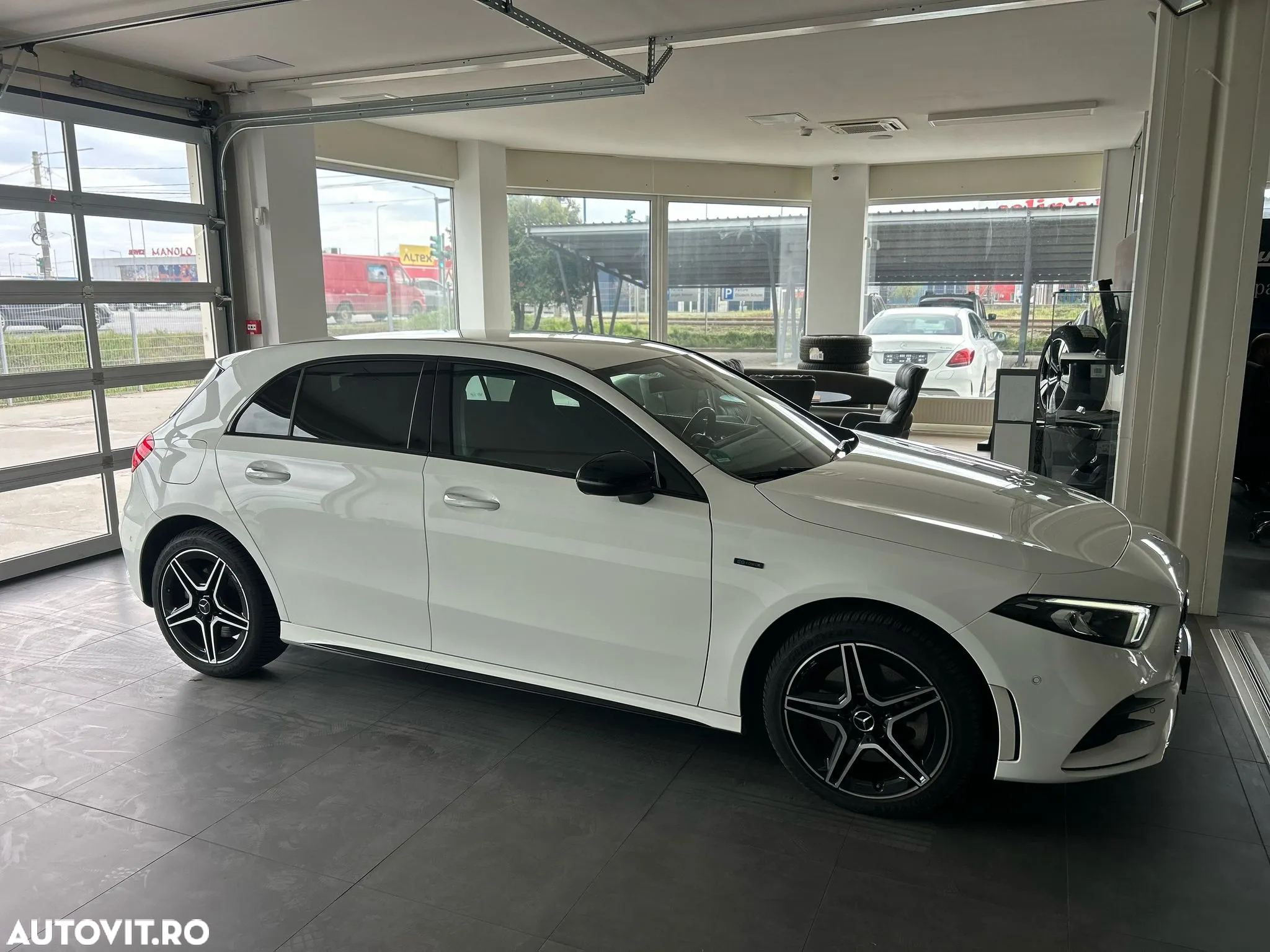 Mercedes-Benz A 250 e 8G-DCT Lim. AMG Line Advanced - 5