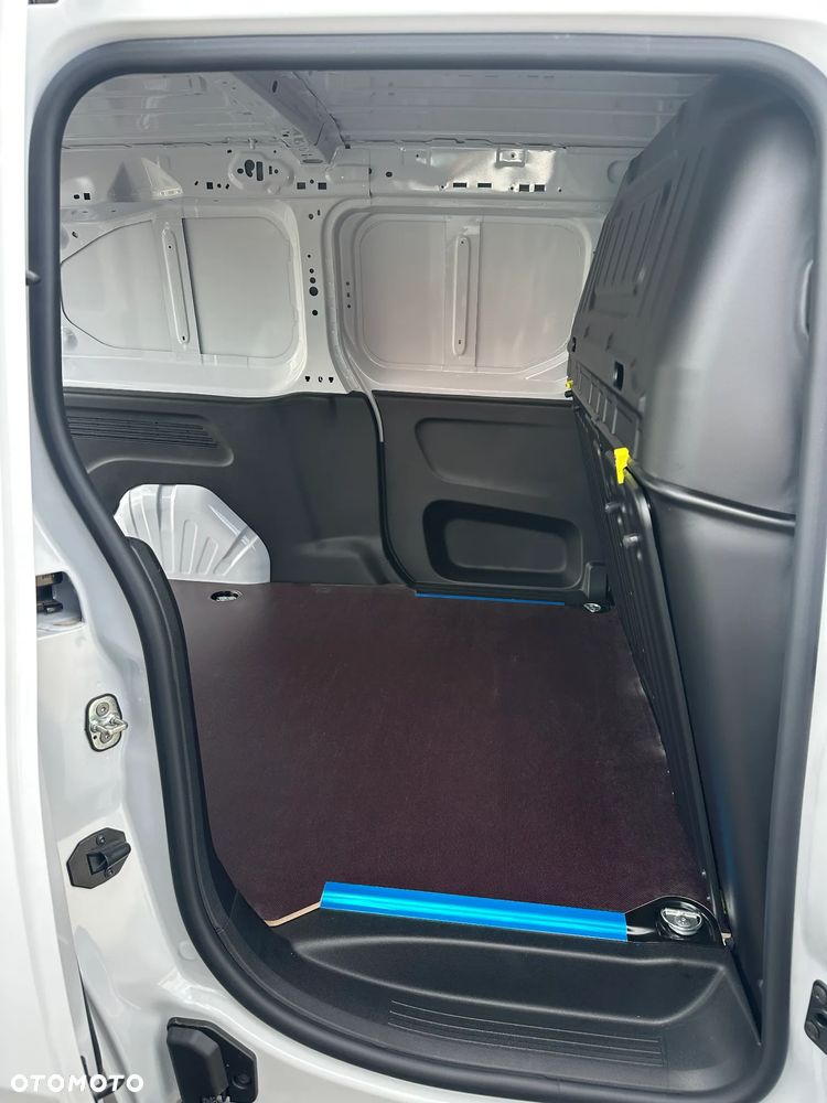 Fiat Doblo Cargo XL 1.5D 130KM automat - 18