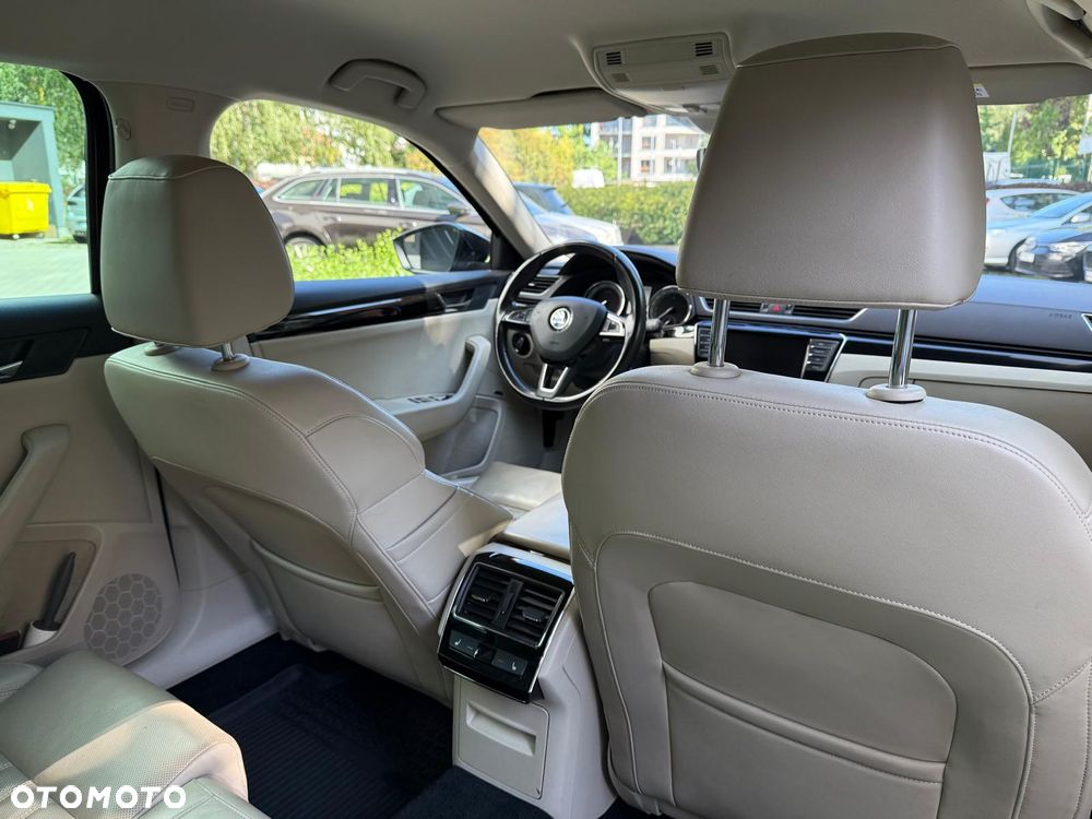 Skoda Superb 2.0 TSI L&K DSG - 11