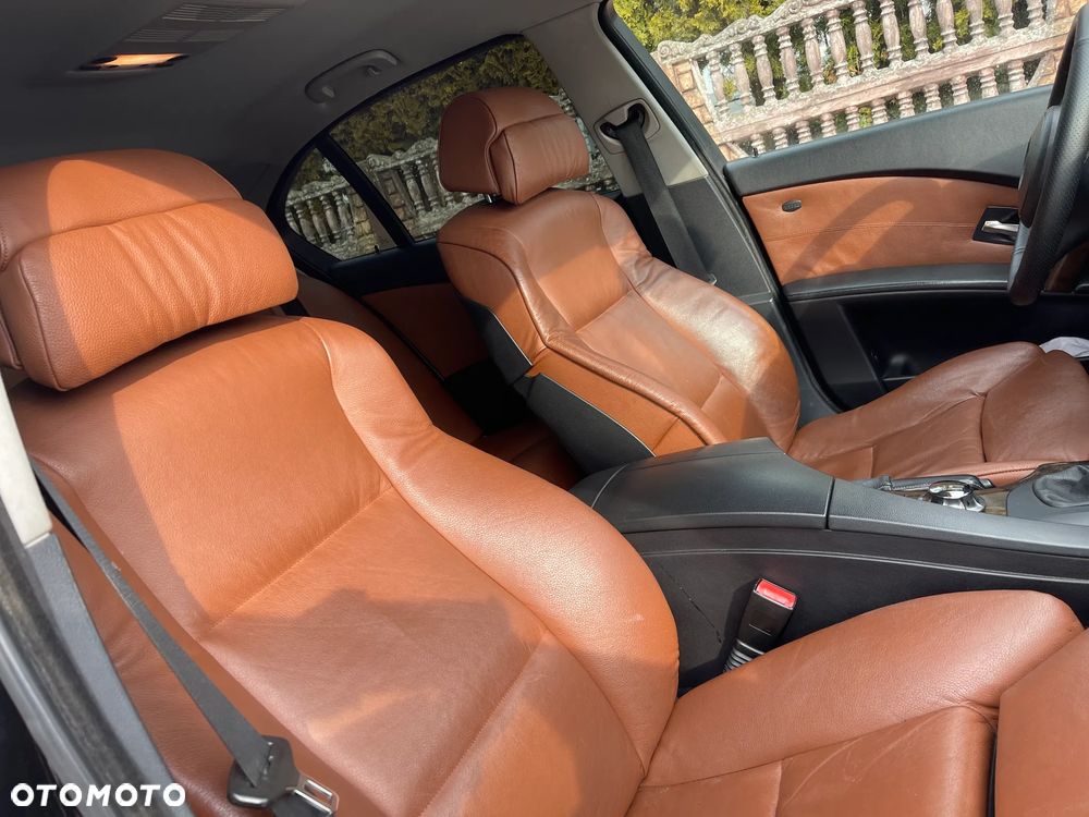 BMW Seria 5 530d - 25