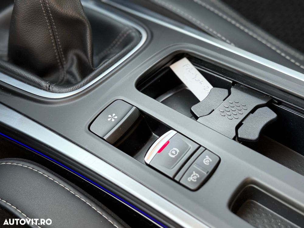 Renault Megane BLUE dCi 115 INTENS - 12