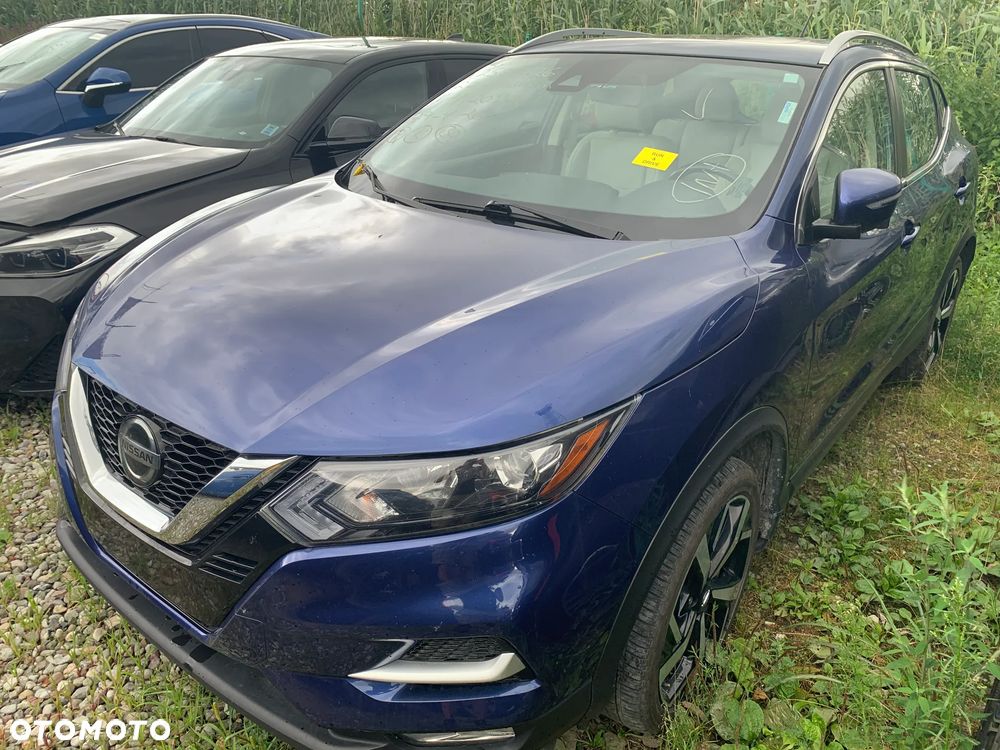 Nissan Qashqai - 1