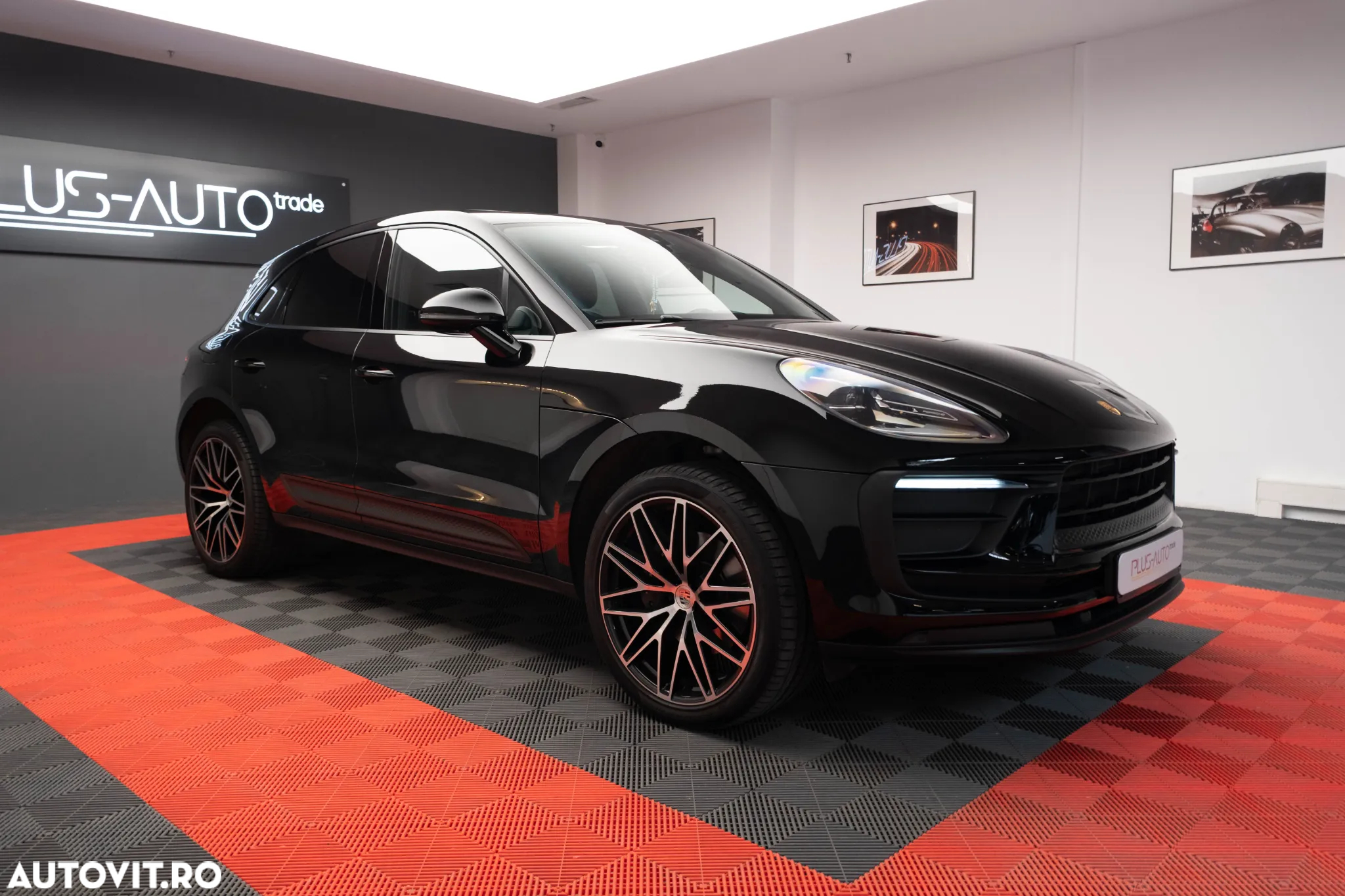 Porsche Macan T - 2