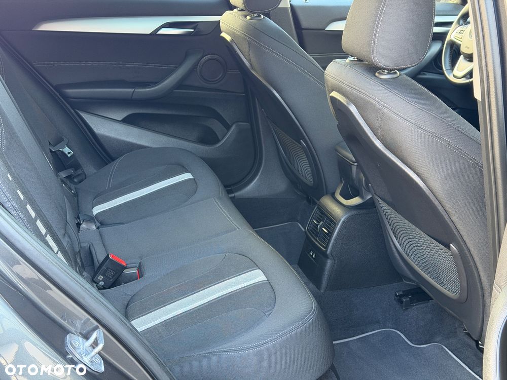 BMW X2 sDrive18d Advantage Plus - 20