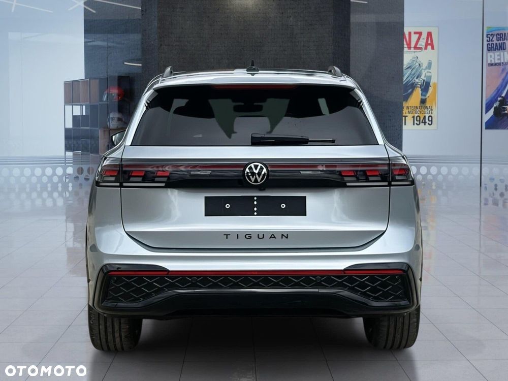 Volkswagen Tiguan - 9
