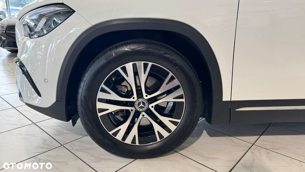 Mercedes-Benz GLA 200 mHEV 7G-DCT - 10