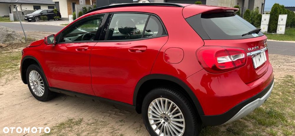 Mercedes-Benz GLA 200 7G-DCT Peak Edition - 3