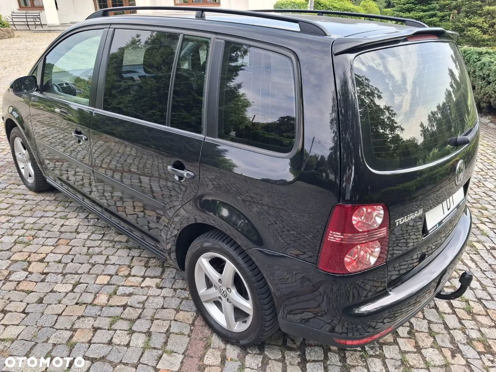 Volkswagen Touran - 21