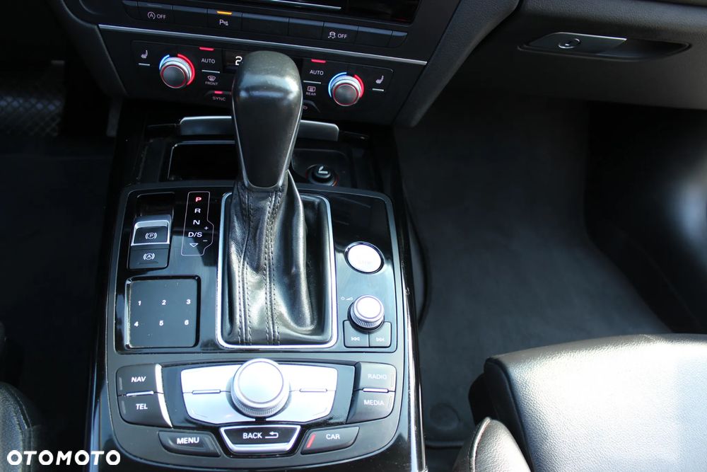 Audi A6 Avant 3.0 TDI quattro S tronic - 16